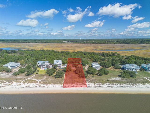 7205 Belle Fontaine Drive, Ocean Springs, MS 39564