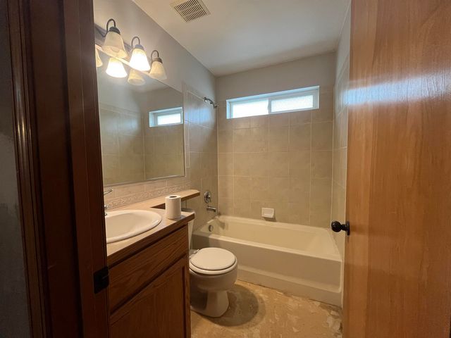 712 E Bonnie Lynn Ln, Colbert, WA 99005