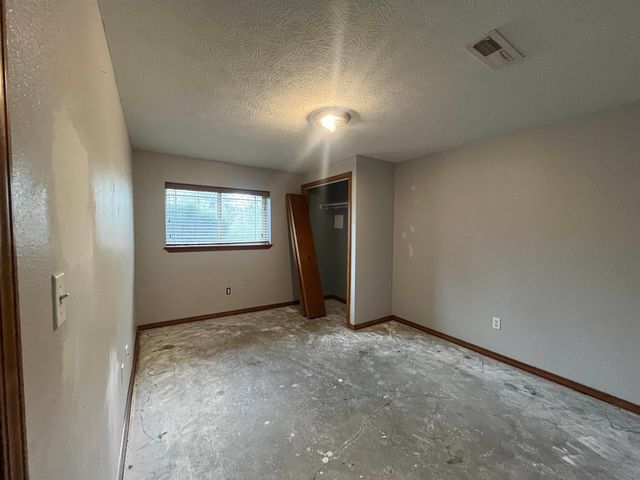 712 E Bonnie Lynn Ln, Colbert, WA 99005