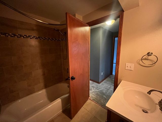 712 E Bonnie Lynn Ln, Colbert, WA 99005