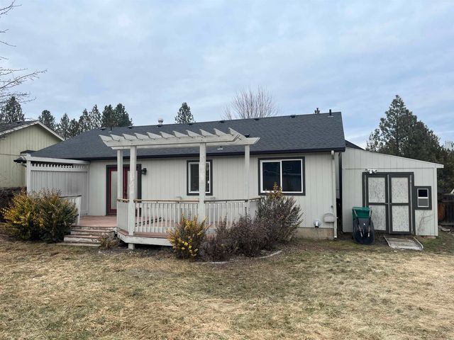 712 E Bonnie Lynn Ln, Colbert, WA 99005