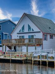 45 Sylvia Lane, Beach Haven West, NJ 08050