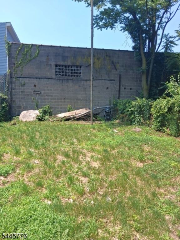 176 Beech St, Paterson City, NJ 07501 — photo 4