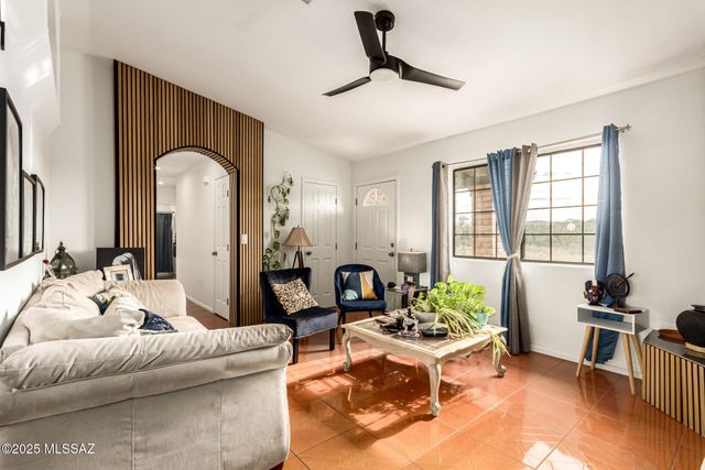 1202 Calle Remedios, Rio Rico, AZ 85648