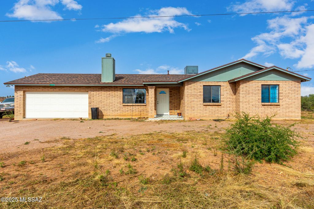 1202 Calle Remedios, Rio Rico, AZ 85648