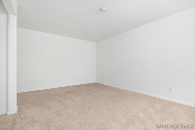 1564 Tanglewood Ln 15, Escondido, CA 92029