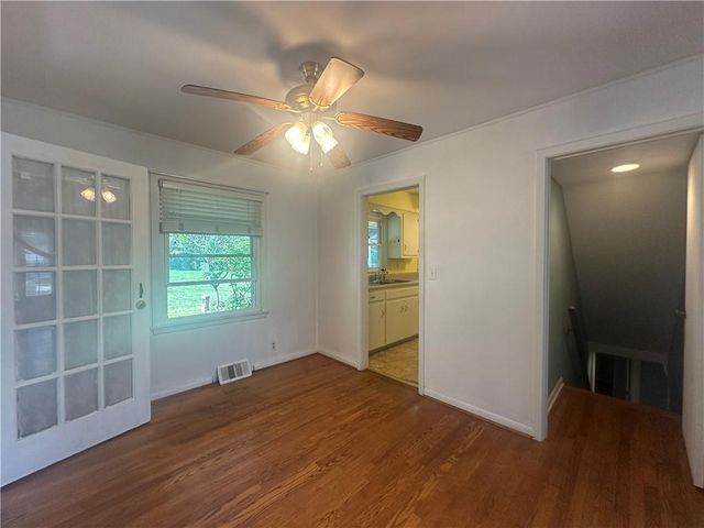 7300 W 89th Terrace, Overland Park, KS 66212