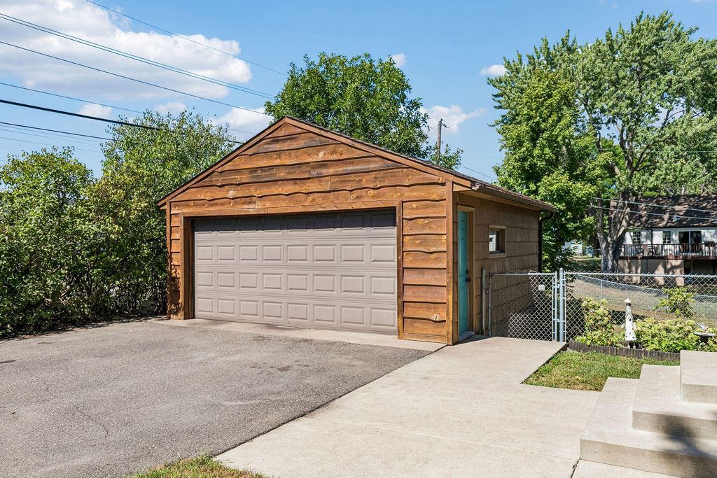 101 49th Avenue NE, Fridley, MN 55421 — photo 2