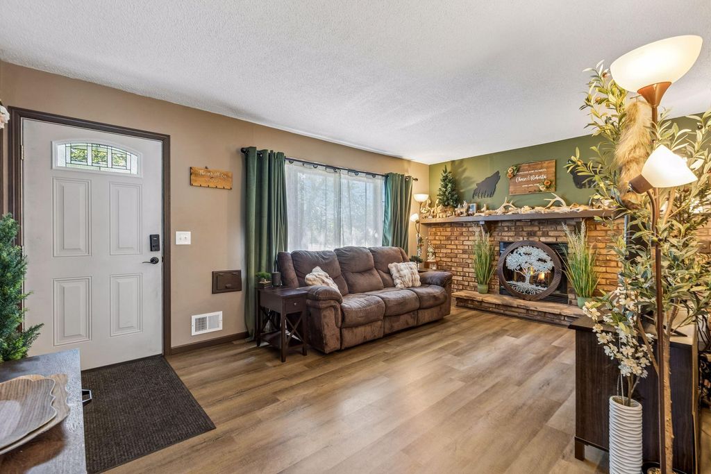 101 49th Avenue NE, Fridley, MN 55421 — photo 3