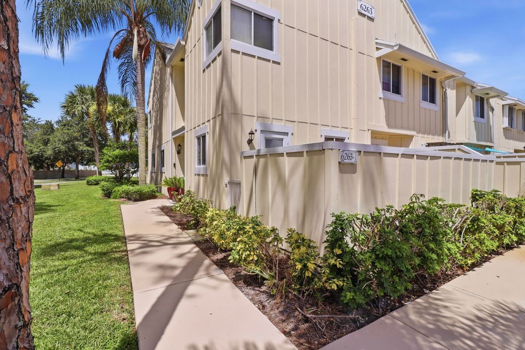 6263 RIVERWALK Lane 1, Jupiter, FL 33458