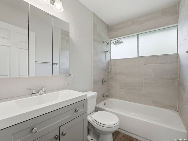 147 Fair Valley, San Antonio, TX 78227