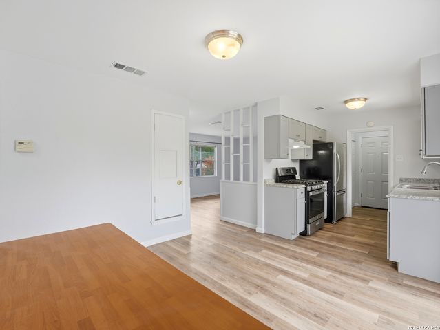 147 Fair Valley, San Antonio, TX 78227