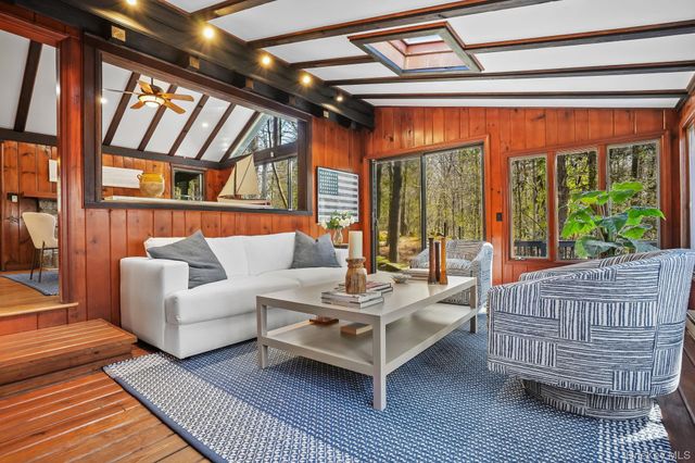 29 Barrett Circle Court, Carmel, NY 10512