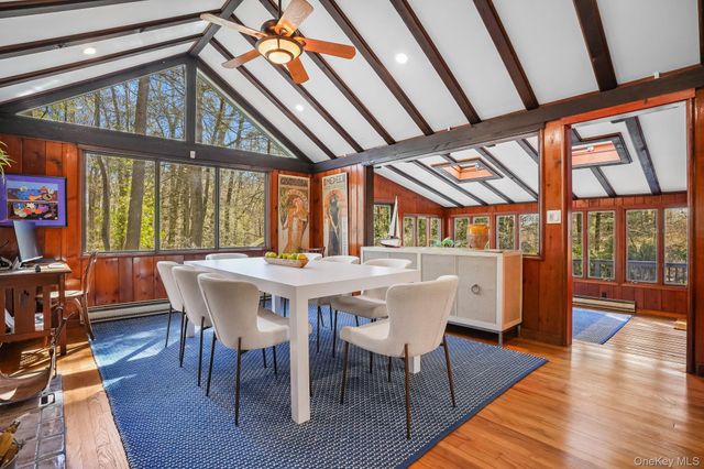 29 Barrett Circle Court, Carmel, NY 10512