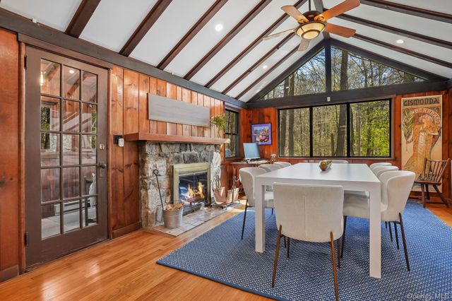 29 Barrett Circle Court, Carmel, NY 10512