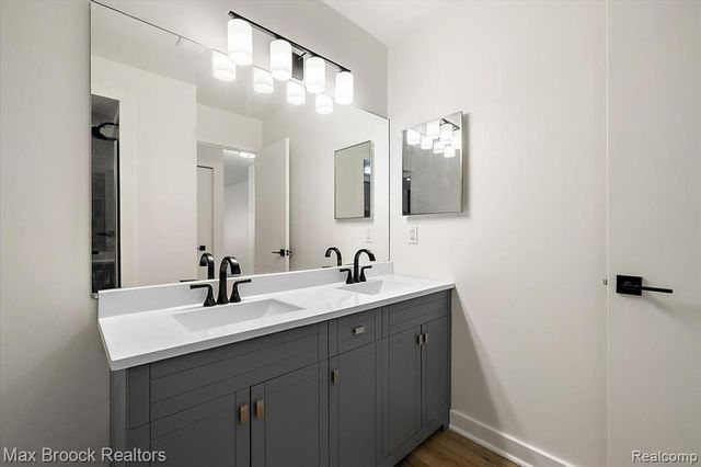 30414 Orchard Lake Road 29, Farmington Hills, MI 48334