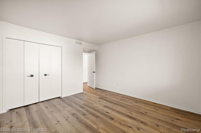 30414 Orchard Lake Road 29, Farmington Hills, MI 48334