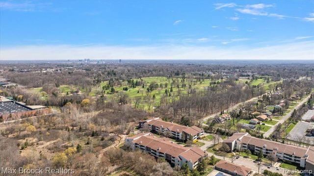 30414 Orchard Lake Road 29, Farmington Hills, MI 48334