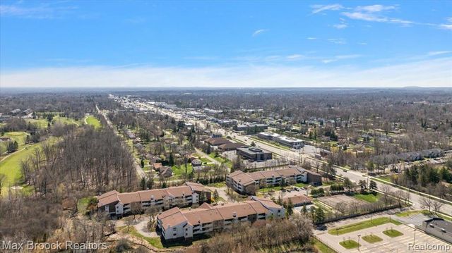 30414 Orchard Lake Road 29, Farmington Hills, MI 48334