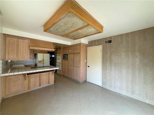 15445 Surrey Lane, La Mirada, CA 90638