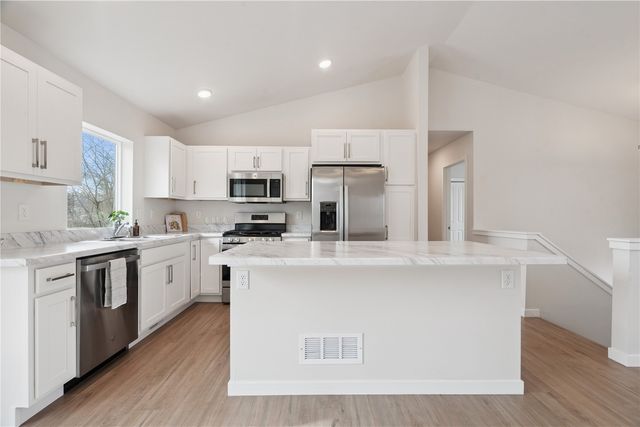 886 Summit Court, Coralville, IA 52241