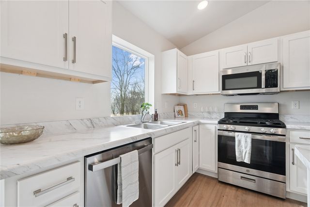 886 Summit Court, Coralville, IA 52241