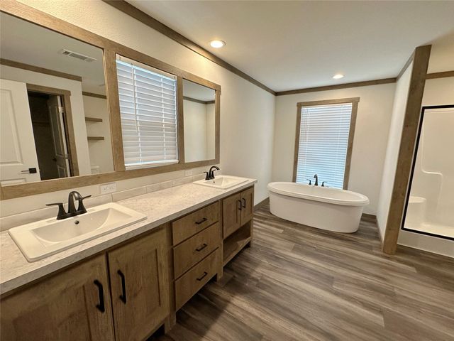 2072 N State Highway 37, Quitman, TX 75783