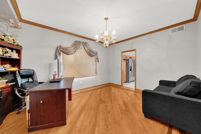 10745 Lockwood Avenue, Oak Lawn, IL 60453