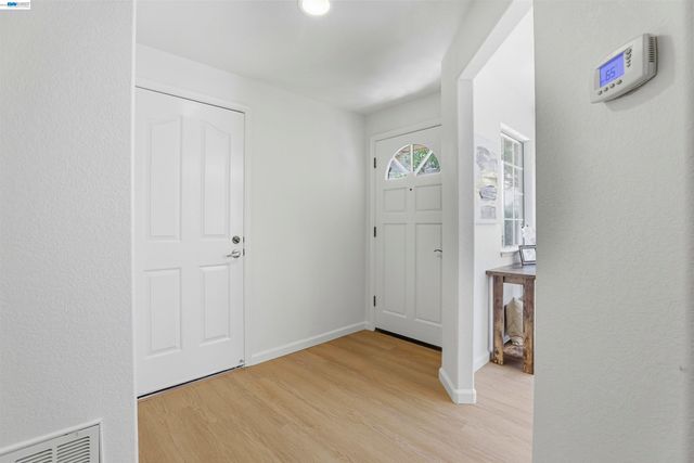 4161 Garibaldi Pl, Pleasanton, CA 94566
