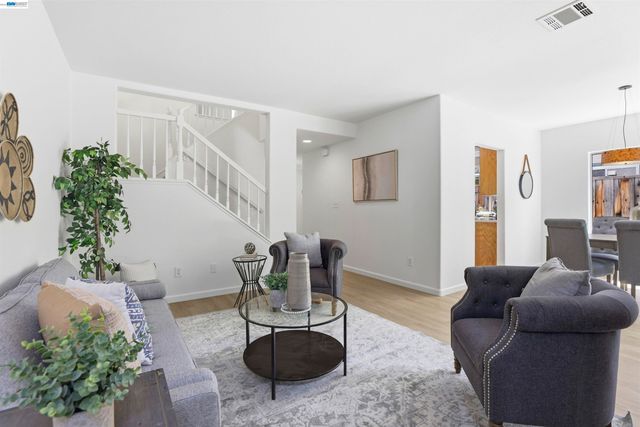 4161 Garibaldi Pl, Pleasanton, CA 94566
