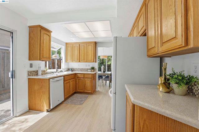 4161 Garibaldi Pl, Pleasanton, CA 94566