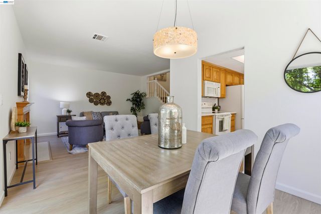4161 Garibaldi Pl, Pleasanton, CA 94566