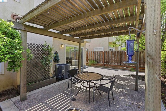 4161 Garibaldi Pl, Pleasanton, CA 94566