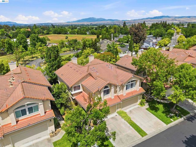 4161 Garibaldi Pl, Pleasanton, CA 94566
