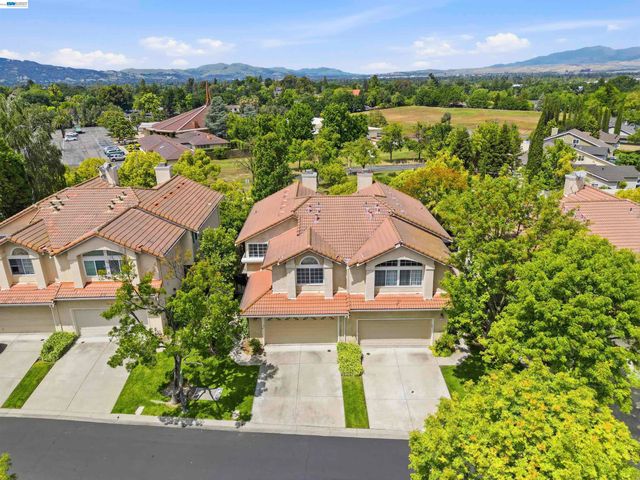 4161 Garibaldi Pl, Pleasanton, CA 94566