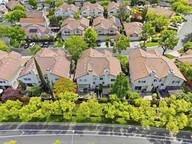 4161 Garibaldi Pl, Pleasanton, CA 94566