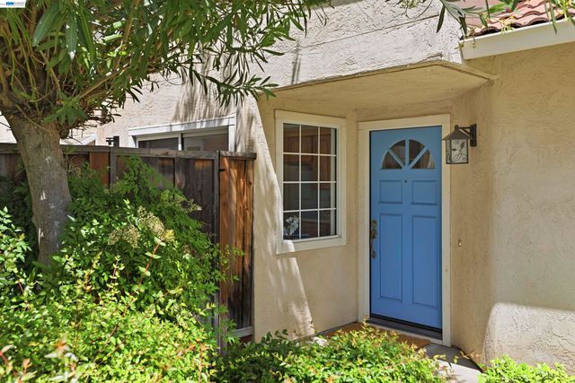 4161 Garibaldi Pl, Pleasanton, CA 94566
