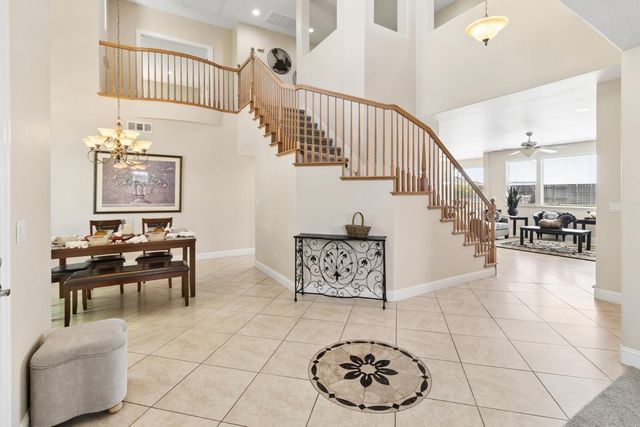 116 Emma Ct, Roseville, CA 95661