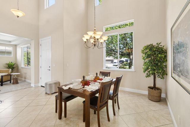 116 Emma Ct, Roseville, CA 95661