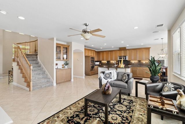 116 Emma Ct, Roseville, CA 95661