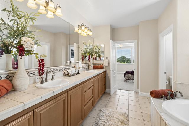 116 Emma Ct, Roseville, CA 95661