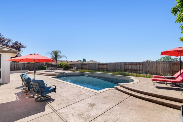 116 Emma Ct, Roseville, CA 95661