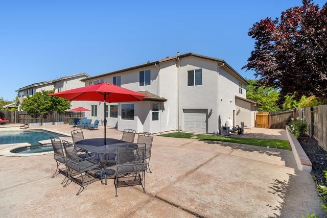 116 Emma Ct, Roseville, CA 95661