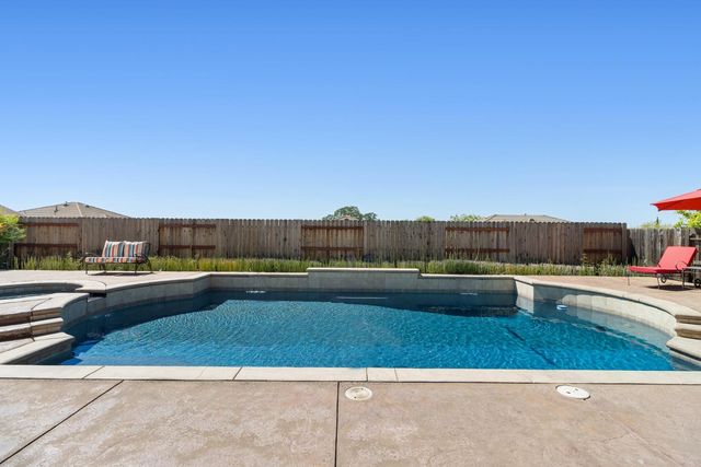 116 Emma Ct, Roseville, CA 95661