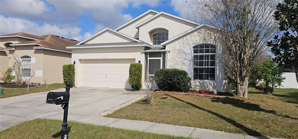 Image 2 of property listing at 10927 LEADER LANE, Orlando, FL 32825