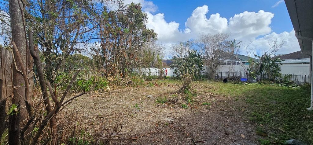 Image 28 of property listing at 10927 LEADER LANE, Orlando, FL 32825