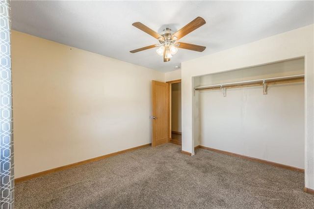 17670 SE 14th Road, Dearborn, MO 64439