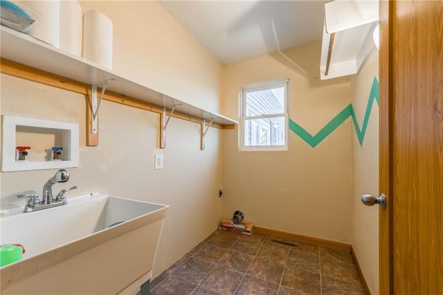 17670 SE 14th Road, Dearborn, MO 64439