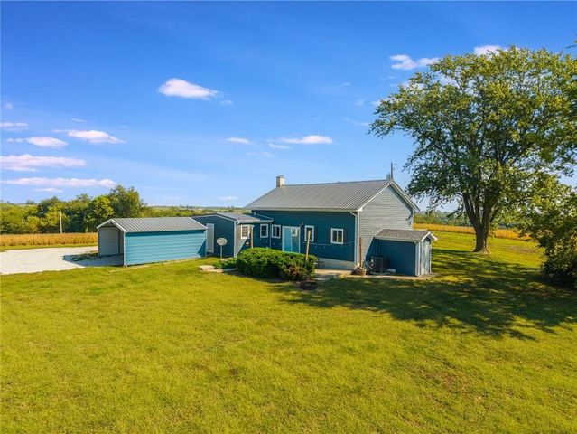 17670 SE 14th Road, Dearborn, MO 64439