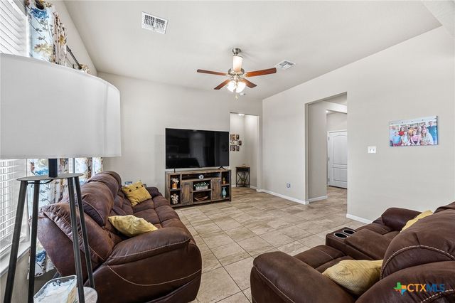 629 Skylar Heights Drive, Temple, TX 76502